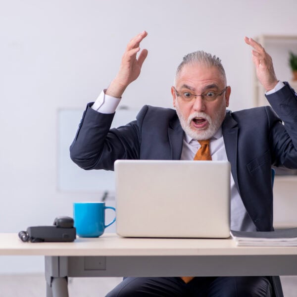 contact eynstyn digital